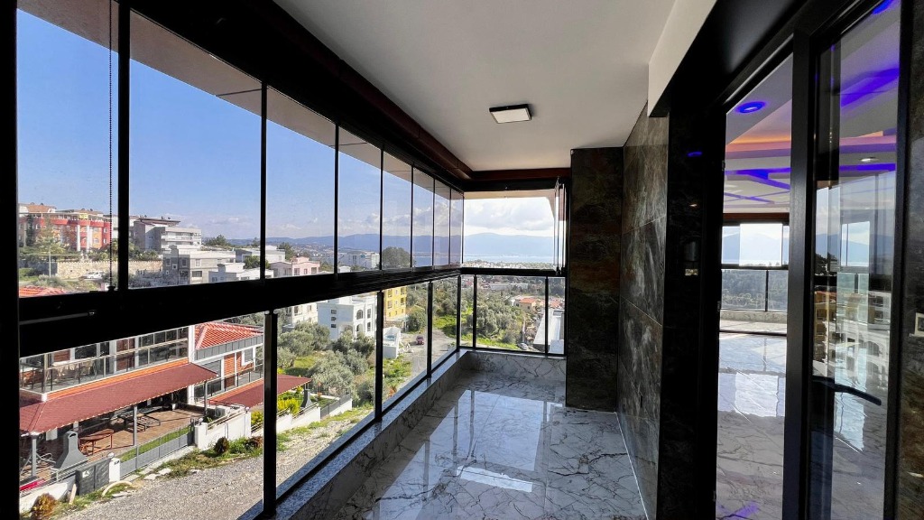 Cam Balkon ve Panoramik Manzara