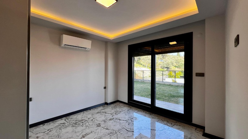 Bahçe Manzaralı Yaşam Alanı